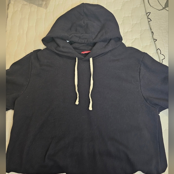 Sak's Fifth Ave Short Sleeve Hoodie - Picture 5 of 6